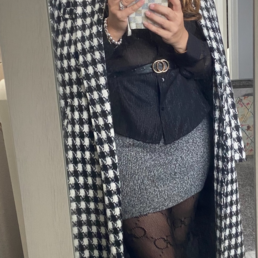 Black Checkered Pattern Coat Size Small / Medium - image 3